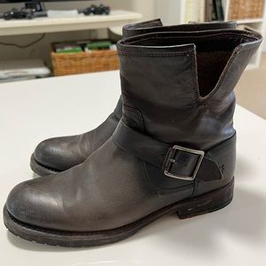 Frye brown leather boots for women. Pre-owned. Size 7.5.